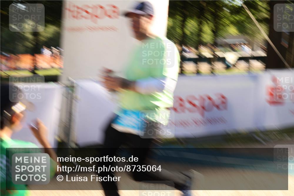 07.09.2025 - 19. Norderstedt Triathlon Luisa Fischer http://msf.ph/oto/8735064 07.09.2025 16:35:21 Ziel 905, 1570 meine-sportfotos.de