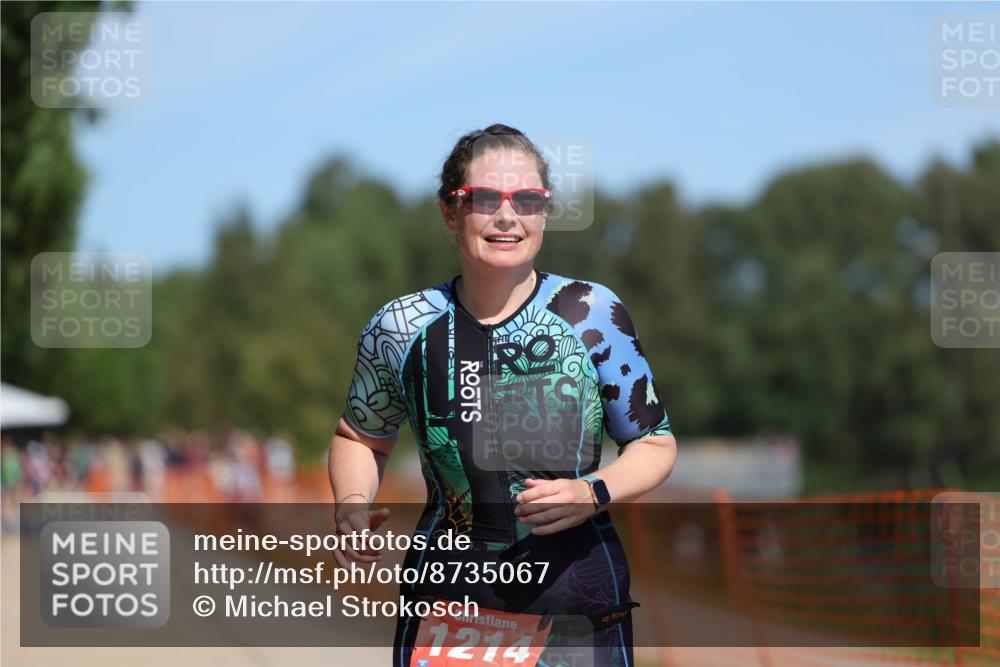 07.09.2025 - 19. Norderstedt Triathlon Michael Strokosch http://msf.ph/oto/8735067 07.09.2025 13:01:02 Laufen 1214 meine-sportfotos.de