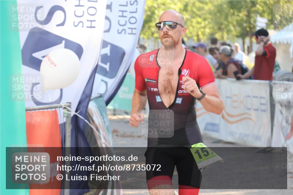 07.09.2025 - 19. Norderstedt Triathlon Luisa Fischer http://msf.ph/oto/8735072 07.09.2025 16:35:24 Ziel 448, 905, 1570 meine-sportfotos.de