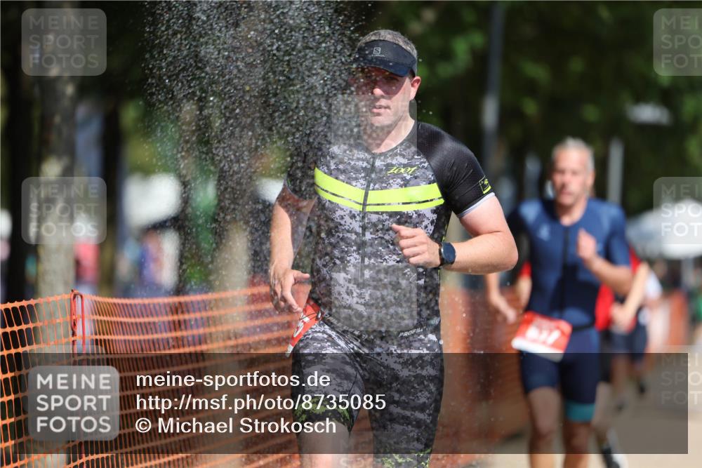 07.09.2025 - 19. Norderstedt Triathlon Michael Strokosch http://msf.ph/oto/8735085 07.09.2025 12:19:49 Laufen 215, 791, 837, 862, 1265 meine-sportfotos.de