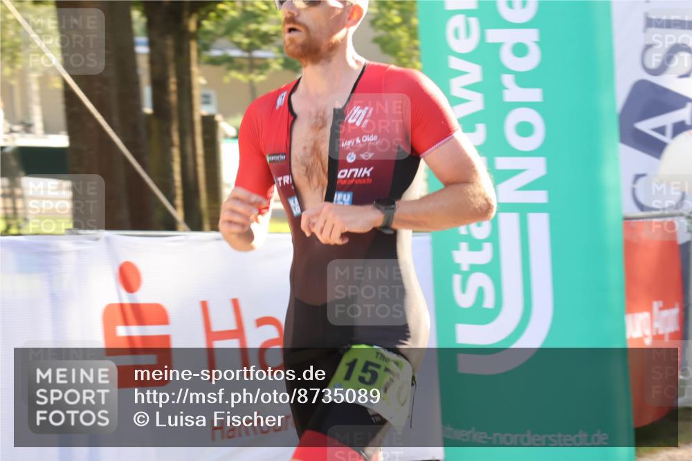07.09.2025 - 19. Norderstedt Triathlon Luisa Fischer http://msf.ph/oto/8735089 07.09.2025 16:35:25 Ziel 448, 905, 1570 meine-sportfotos.de