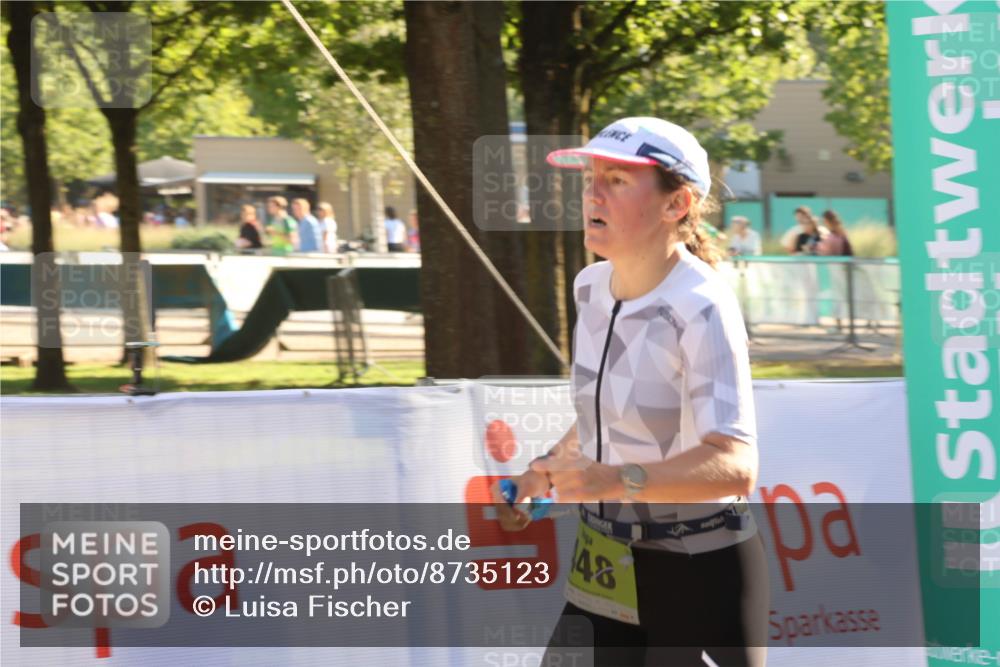 07.09.2025 - 19. Norderstedt Triathlon Luisa Fischer http://msf.ph/oto/8735123 07.09.2025 16:35:28 Ziel 448, 1570 meine-sportfotos.de