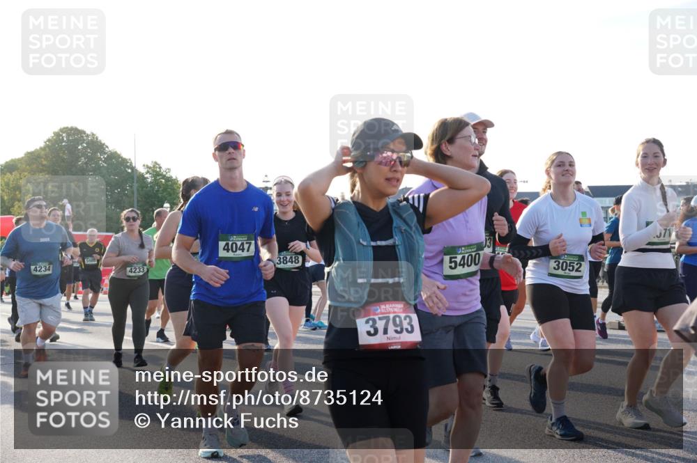 07.09.2025 - BARMER Alsterlauf Yannick Fuchs http://msf.ph/oto/8735124 07.09.2025 09:08:31 Laufen 4234, 5985, 4233, 4047, 3848, 36, 3793, 5400, 3052 meine-sportfotos.de