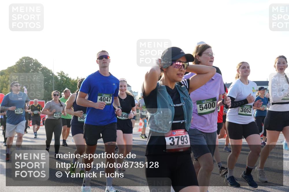 07.09.2025 - BARMER Alsterlauf Yannick Fuchs http://msf.ph/oto/8735128 07.09.2025 09:08:31 Laufen 4234, 5985, 4233, 38, 4047, 848, 2114, 36, 3793, 5400, 3052 meine-sportfotos.de