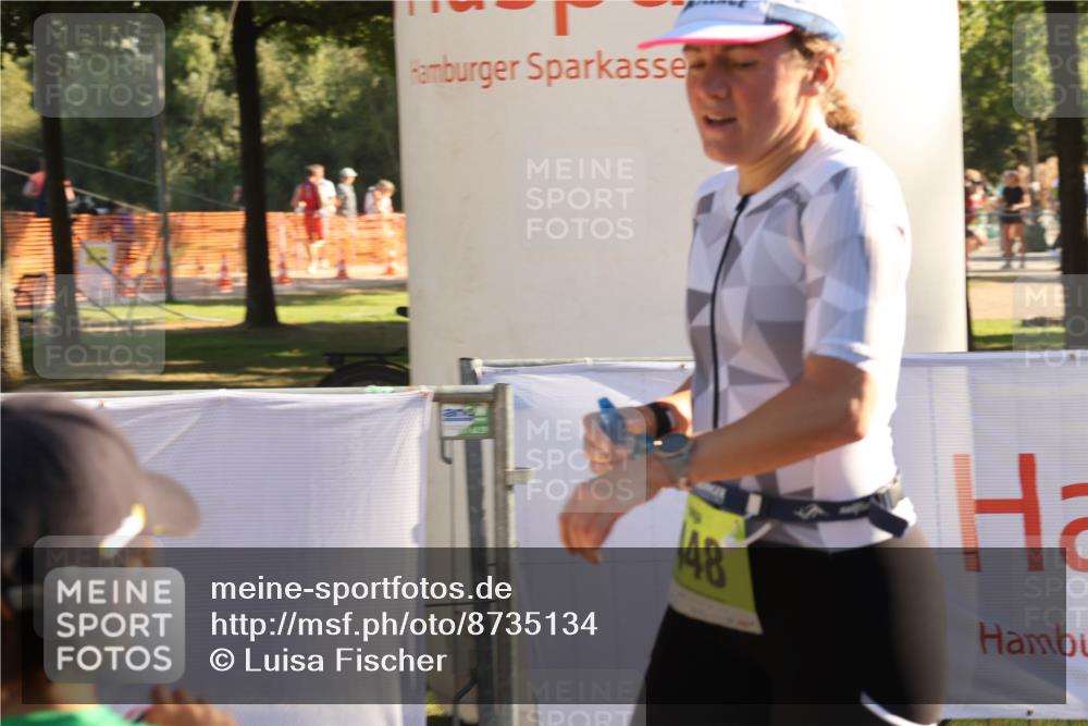 07.09.2025 - 19. Norderstedt Triathlon Luisa Fischer http://msf.ph/oto/8735134 07.09.2025 16:35:29 Ziel 448, 1570 meine-sportfotos.de