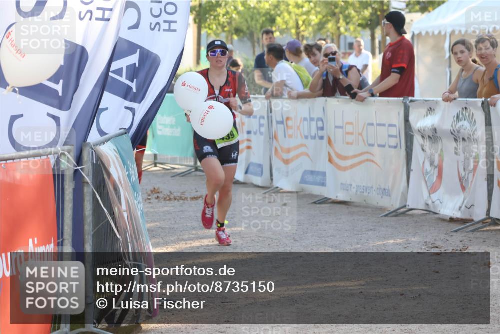 07.09.2025 - 19. Norderstedt Triathlon Luisa Fischer http://msf.ph/oto/8735150 07.09.2025 16:35:41 Ziel 1600 meine-sportfotos.de