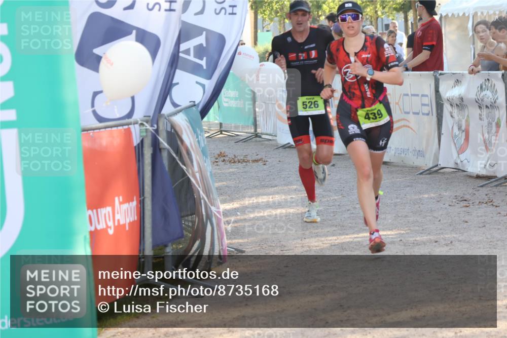 07.09.2025 - 19. Norderstedt Triathlon Luisa Fischer http://msf.ph/oto/8735168 07.09.2025 16:35:43 Ziel 439, 526, 1600 meine-sportfotos.de