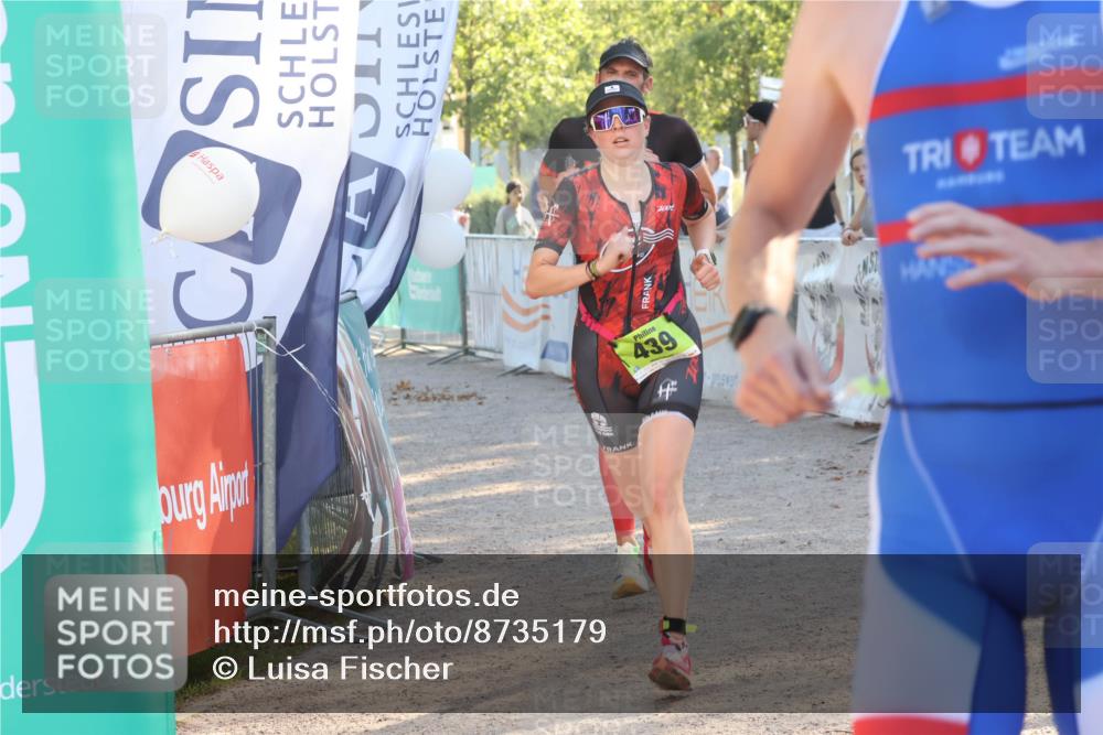 07.09.2025 - 19. Norderstedt Triathlon Luisa Fischer http://msf.ph/oto/8735179 07.09.2025 16:35:44 Ziel 439, 526, 1600 meine-sportfotos.de