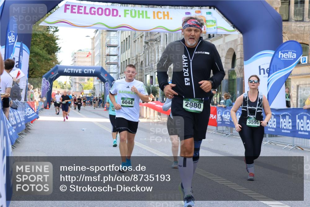 07.09.2025 - BARMER Alsterlauf Strokosch-Dieckow http://msf.ph/oto/8735193 07.09.2025 10:20:14 Ziel 2685, 2686, 2977, 3216, 3297, 3672, 3786, 3787, 3969, 4151, 4152, 4331, 4414, 4774, 4901, 4971, 5594 meine-sportfotos.de