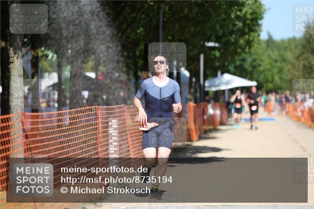07.09.2025 - 19. Norderstedt Triathlon Michael Strokosch http://msf.ph/oto/8735194 07.09.2025 13:01:34 Laufen 210, 250 meine-sportfotos.de