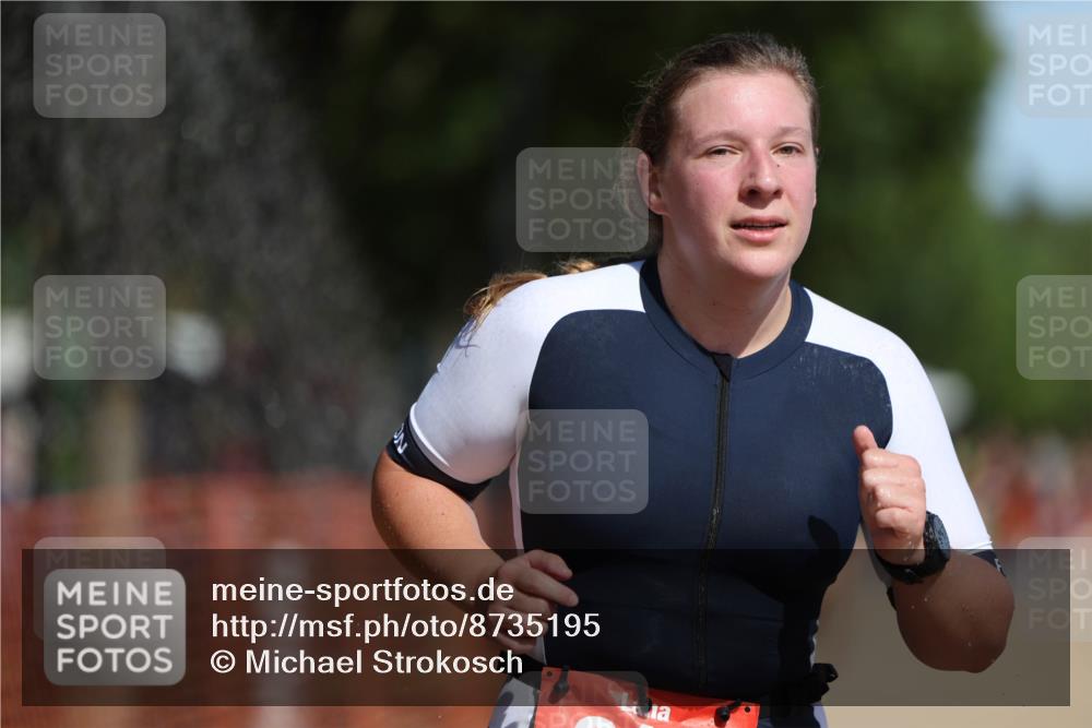 07.09.2025 - 19. Norderstedt Triathlon Michael Strokosch http://msf.ph/oto/8735195 07.09.2025 12:19:59 Laufen 215, 791, 815, 1225 meine-sportfotos.de