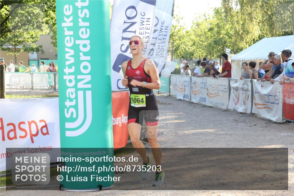 07.09.2025 - 19. Norderstedt Triathlon Luisa Fischer http://msf.ph/oto/8735203 07.09.2025 16:35:52 Ziel 439, 526, 1064 meine-sportfotos.de