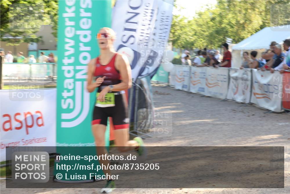 07.09.2025 - 19. Norderstedt Triathlon Luisa Fischer http://msf.ph/oto/8735205 07.09.2025 16:35:52 Ziel 439, 526, 1064 meine-sportfotos.de