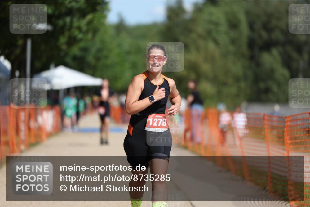07.09.2025 - 19. Norderstedt Triathlon Michael Strokosch http://msf.ph/oto/8735285 07.09.2025 12:20:11 Laufen 140, 1278 meine-sportfotos.de