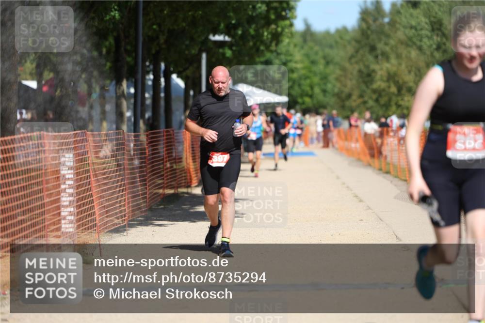 07.09.2025 - 19. Norderstedt Triathlon Michael Strokosch http://msf.ph/oto/8735294 07.09.2025 13:01:47 Laufen 262, 1380, 1397 meine-sportfotos.de