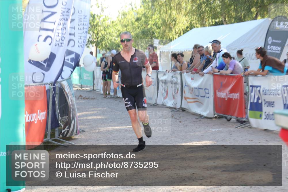 07.09.2025 - 19. Norderstedt Triathlon Luisa Fischer http://msf.ph/oto/8735295 07.09.2025 16:36:42 Ziel 483 meine-sportfotos.de