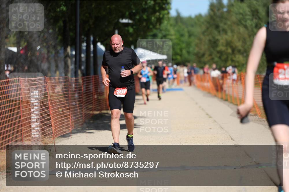 07.09.2025 - 19. Norderstedt Triathlon Michael Strokosch http://msf.ph/oto/8735297 07.09.2025 13:01:47 Laufen 262, 1380, 1397 meine-sportfotos.de