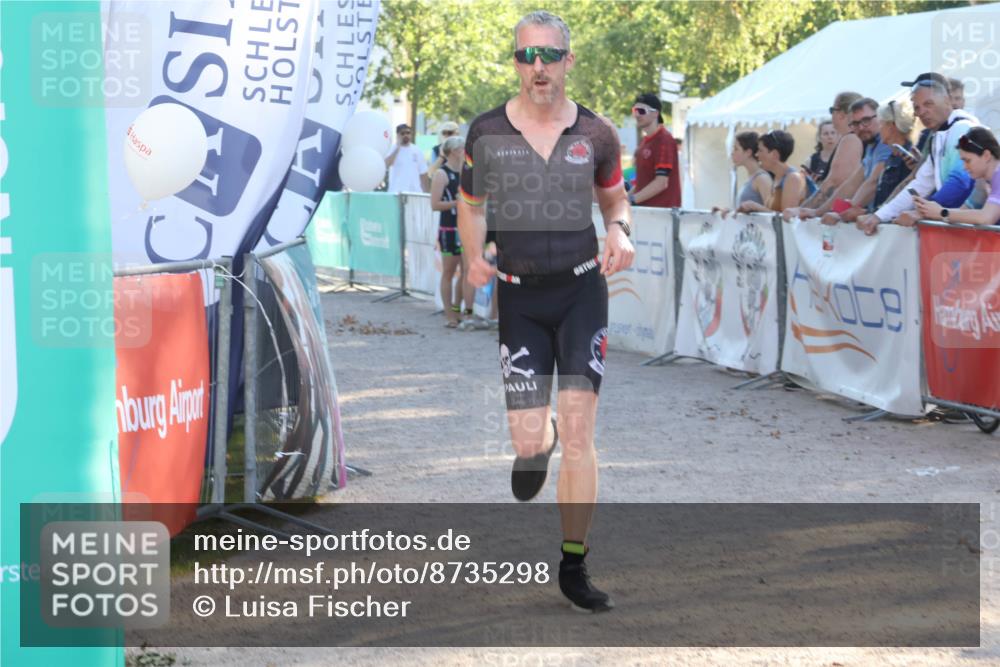 07.09.2025 - 19. Norderstedt Triathlon Luisa Fischer http://msf.ph/oto/8735298 07.09.2025 16:36:43 Ziel 483 meine-sportfotos.de