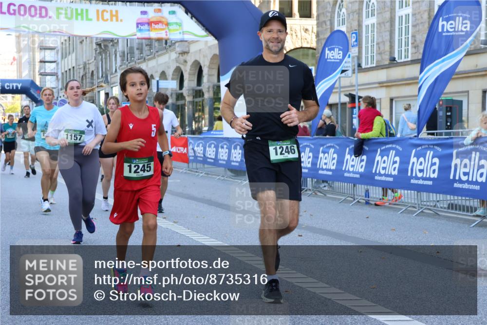 07.09.2025 - BARMER Alsterlauf Strokosch-Dieckow http://msf.ph/oto/8735316 07.09.2025 11:45:16 Ziel 1018, 1058, 1059, 1094 meine-sportfotos.de