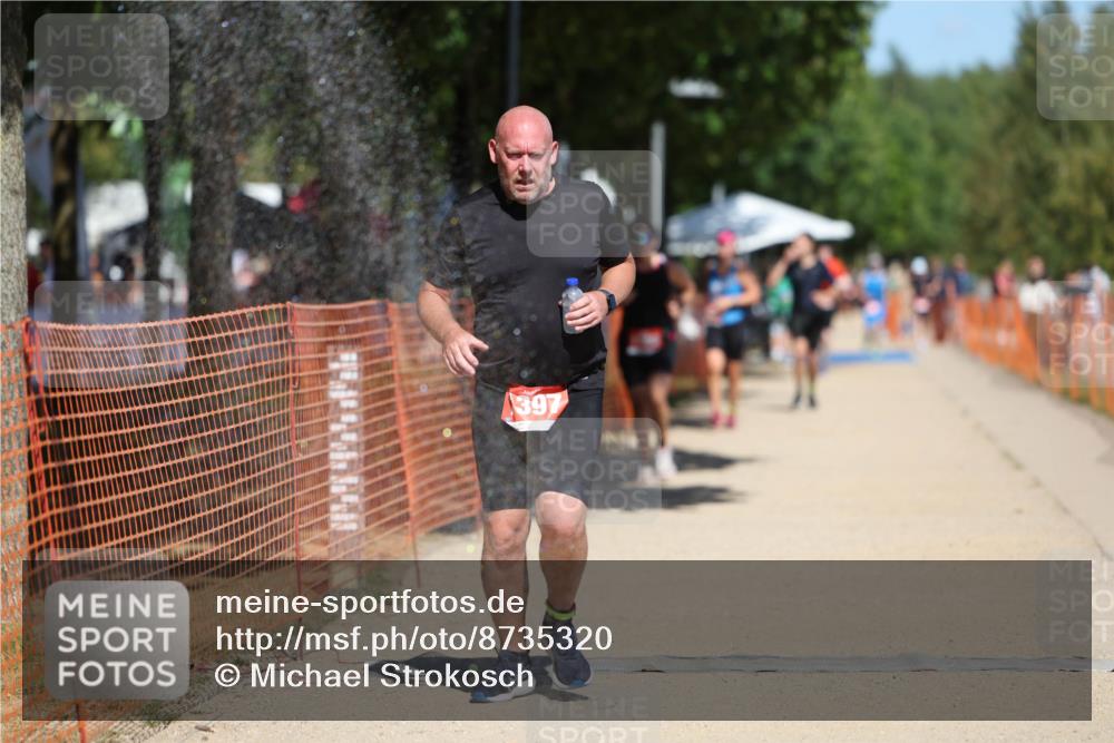 07.09.2025 - 19. Norderstedt Triathlon Michael Strokosch http://msf.ph/oto/8735320 07.09.2025 13:01:49 Laufen 262, 1369, 1380, 1397 meine-sportfotos.de