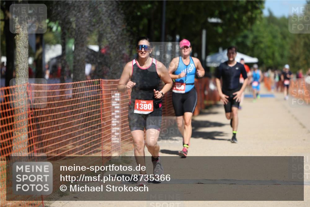 07.09.2025 - 19. Norderstedt Triathlon Michael Strokosch http://msf.ph/oto/8735366 07.09.2025 13:01:55 Laufen 171, 1369, 1380 meine-sportfotos.de