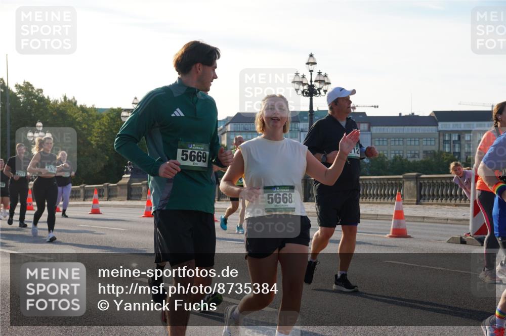 07.09.2025 - BARMER Alsterlauf Yannick Fuchs http://msf.ph/oto/8735384 07.09.2025 09:08:39 Laufen 2771, 329, 5669, 5668 meine-sportfotos.de