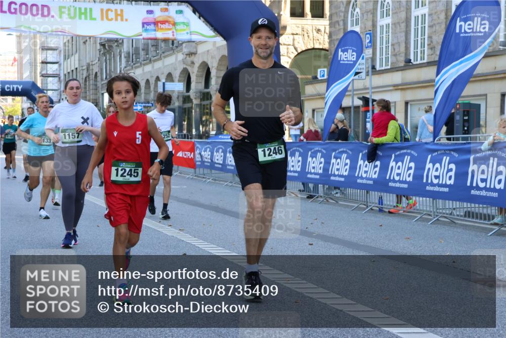 07.09.2025 - BARMER Alsterlauf Strokosch-Dieckow http://msf.ph/oto/8735409 07.09.2025 11:45:15 Ziel 1018, 1058, 1059, 1094 meine-sportfotos.de