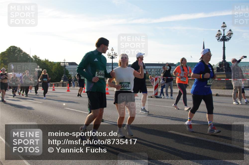 07.09.2025 - BARMER Alsterlauf Yannick Fuchs http://msf.ph/oto/8735417 07.09.2025 09:08:39 Laufen 2499, 800, 3970, 5669, 5668, 5959, 630 meine-sportfotos.de