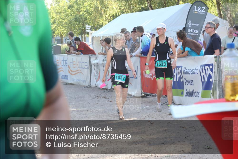 07.09.2025 - 19. Norderstedt Triathlon Luisa Fischer http://msf.ph/oto/8735459 07.09.2025 16:37:20 Ziel 530, 1065 meine-sportfotos.de
