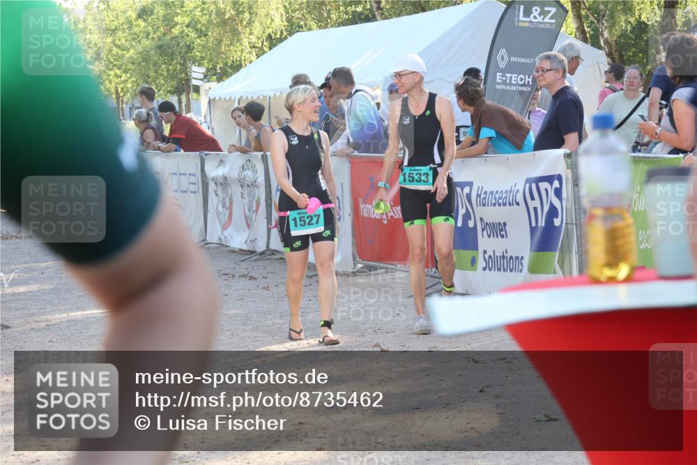 07.09.2025 - 19. Norderstedt Triathlon Luisa Fischer http://msf.ph/oto/8735462 07.09.2025 16:37:20 Ziel 530, 1065 meine-sportfotos.de