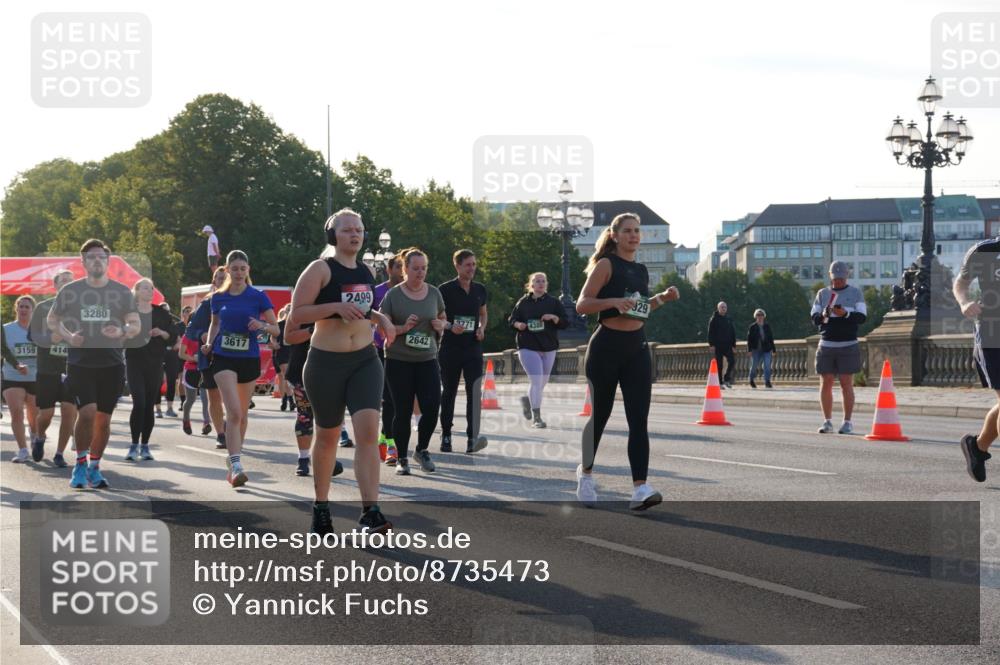 07.09.2025 - BARMER Alsterlauf Yannick Fuchs http://msf.ph/oto/8735473 07.09.2025 09:08:41 Laufen 3159, 414, 3280, 3617, 2499, 2642, 4388, 929 meine-sportfotos.de