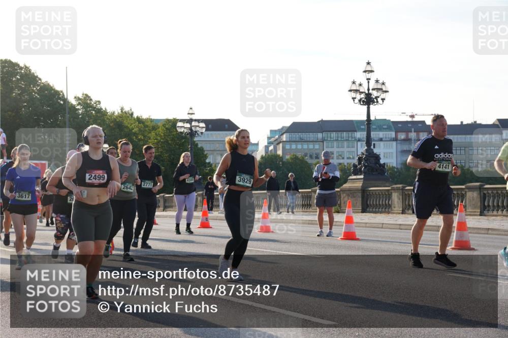 07.09.2025 - BARMER Alsterlauf Yannick Fuchs http://msf.ph/oto/8735487 07.09.2025 09:08:41 Laufen 3617, 2499, 4388, 2771, 2642, 3929, 4141 meine-sportfotos.de