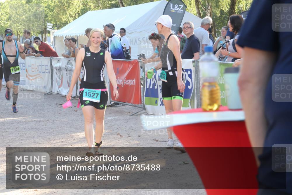 07.09.2025 - 19. Norderstedt Triathlon Luisa Fischer http://msf.ph/oto/8735488 07.09.2025 16:37:22 Ziel 1065, 1527, 1533, 1624 meine-sportfotos.de