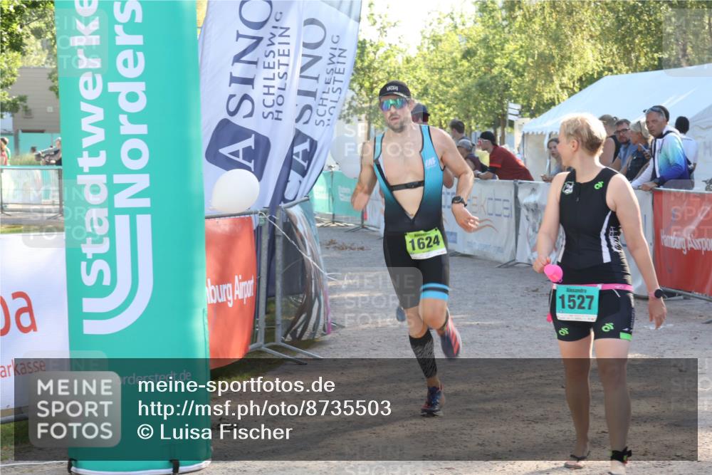 07.09.2025 - 19. Norderstedt Triathlon Luisa Fischer http://msf.ph/oto/8735503 07.09.2025 16:37:24 Ziel 1065, 1527, 1533, 1591, 1624 meine-sportfotos.de