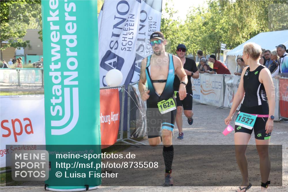 07.09.2025 - 19. Norderstedt Triathlon Luisa Fischer http://msf.ph/oto/8735508 07.09.2025 16:37:24 Ziel 1065, 1527, 1533, 1591, 1624 meine-sportfotos.de