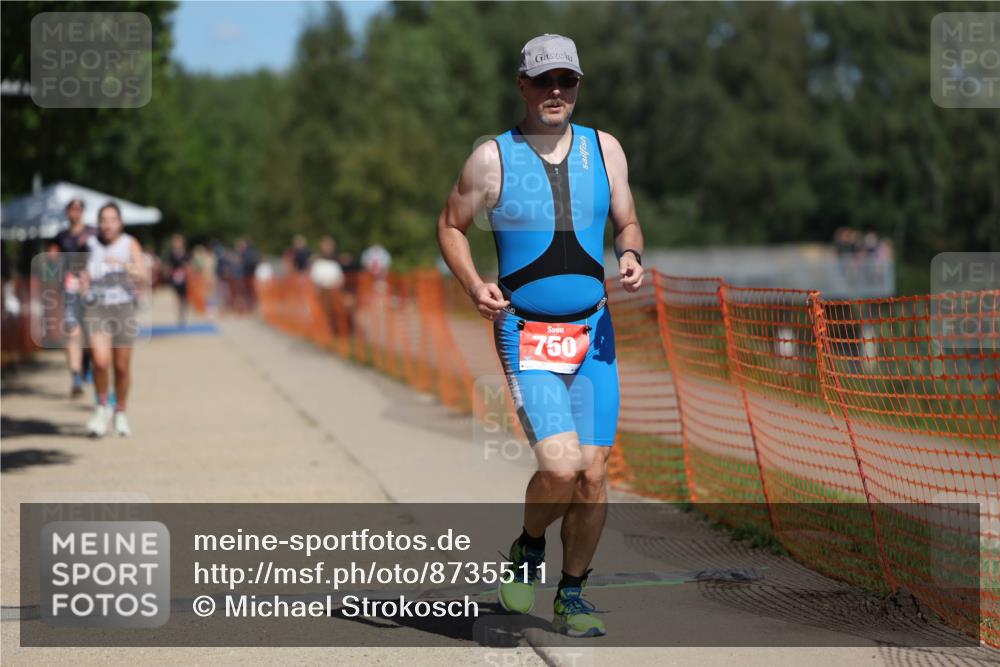 07.09.2025 - 19. Norderstedt Triathlon Michael Strokosch http://msf.ph/oto/8735511 07.09.2025 13:02:11 Laufen 700, 750, 1264, 1293, 1391 meine-sportfotos.de