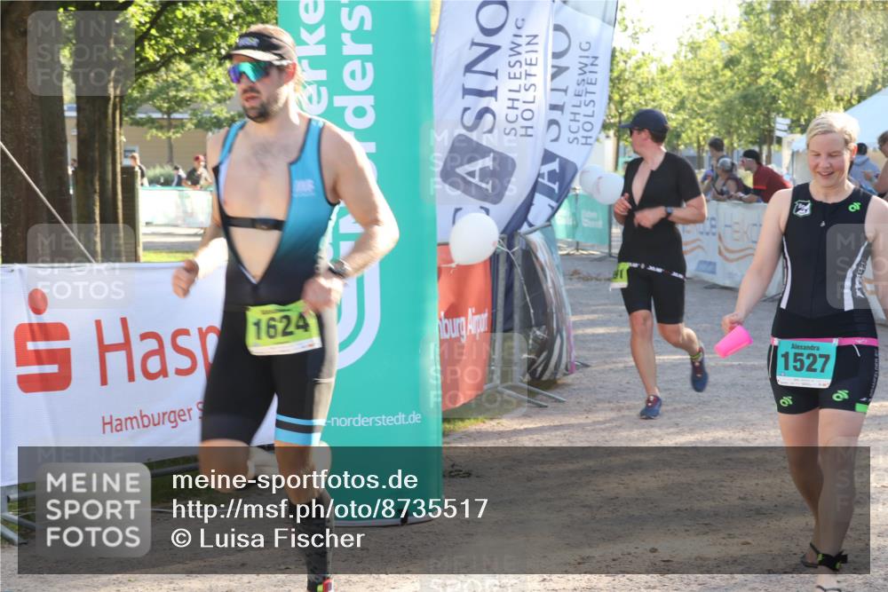 07.09.2025 - 19. Norderstedt Triathlon Luisa Fischer http://msf.ph/oto/8735517 07.09.2025 16:37:25 Ziel 1527, 1533, 1591, 1624 meine-sportfotos.de
