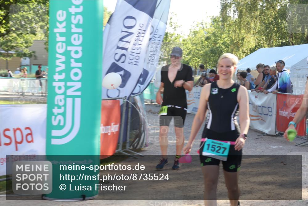 07.09.2025 - 19. Norderstedt Triathlon Luisa Fischer http://msf.ph/oto/8735524 07.09.2025 16:37:26 Ziel 1527, 1533, 1591, 1624 meine-sportfotos.de