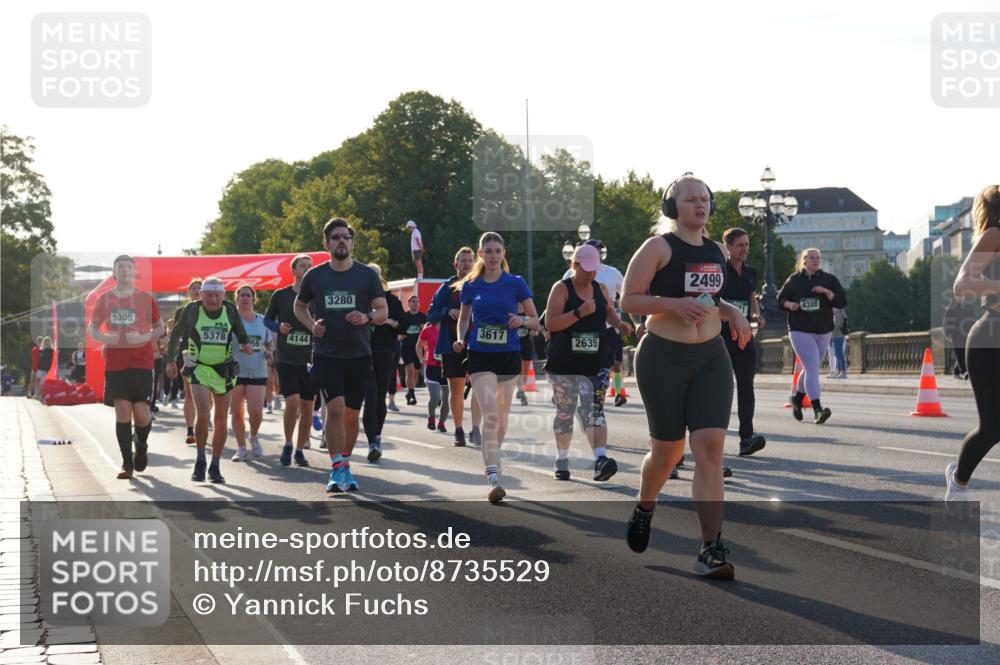 07.09.2025 - BARMER Alsterlauf Yannick Fuchs http://msf.ph/oto/8735529 07.09.2025 09:08:42 Laufen 5305, 5378, 4144, 3280, 3617, 2635, 2499, 4388 meine-sportfotos.de