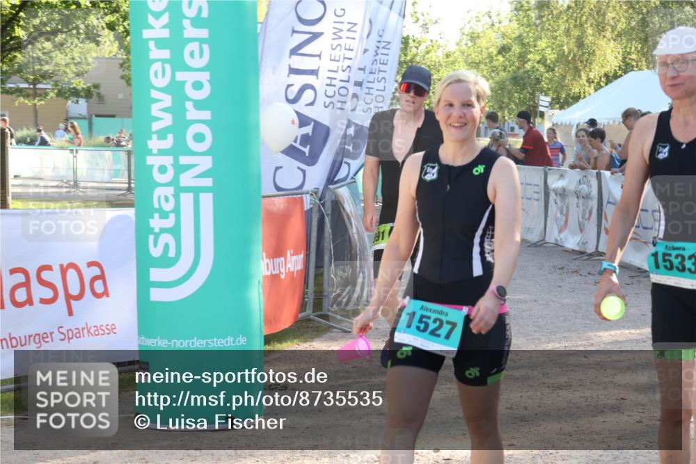 07.09.2025 - 19. Norderstedt Triathlon Luisa Fischer http://msf.ph/oto/8735535 07.09.2025 16:37:26 Ziel 1527, 1533, 1591, 1624 meine-sportfotos.de