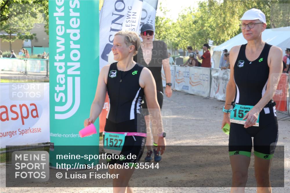 07.09.2025 - 19. Norderstedt Triathlon Luisa Fischer http://msf.ph/oto/8735544 07.09.2025 16:37:27 Ziel 1527, 1533, 1591, 1624 meine-sportfotos.de
