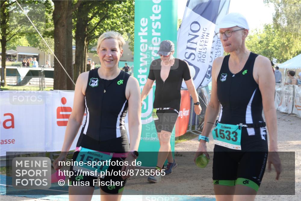 07.09.2025 - 19. Norderstedt Triathlon Luisa Fischer http://msf.ph/oto/8735565 07.09.2025 16:37:29 Ziel 1527, 1533, 1591, 1624 meine-sportfotos.de