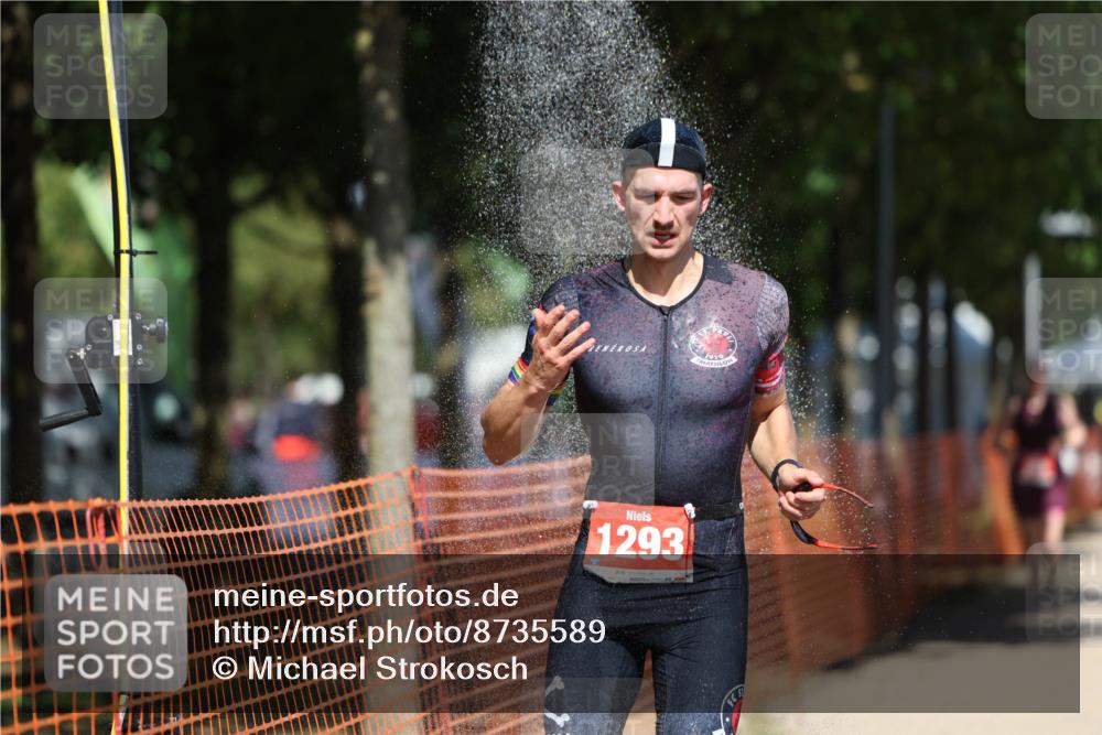 07.09.2025 - 19. Norderstedt Triathlon Michael Strokosch http://msf.ph/oto/8735589 07.09.2025 13:02:19 Laufen 265, 1264, 1293, 1391 meine-sportfotos.de