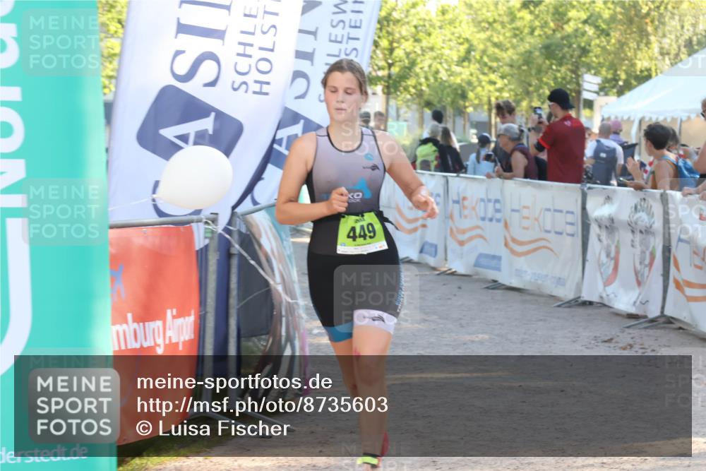 07.09.2025 - 19. Norderstedt Triathlon Luisa Fischer http://msf.ph/oto/8735603 07.09.2025 16:37:46 Ziel 449, 1051 meine-sportfotos.de