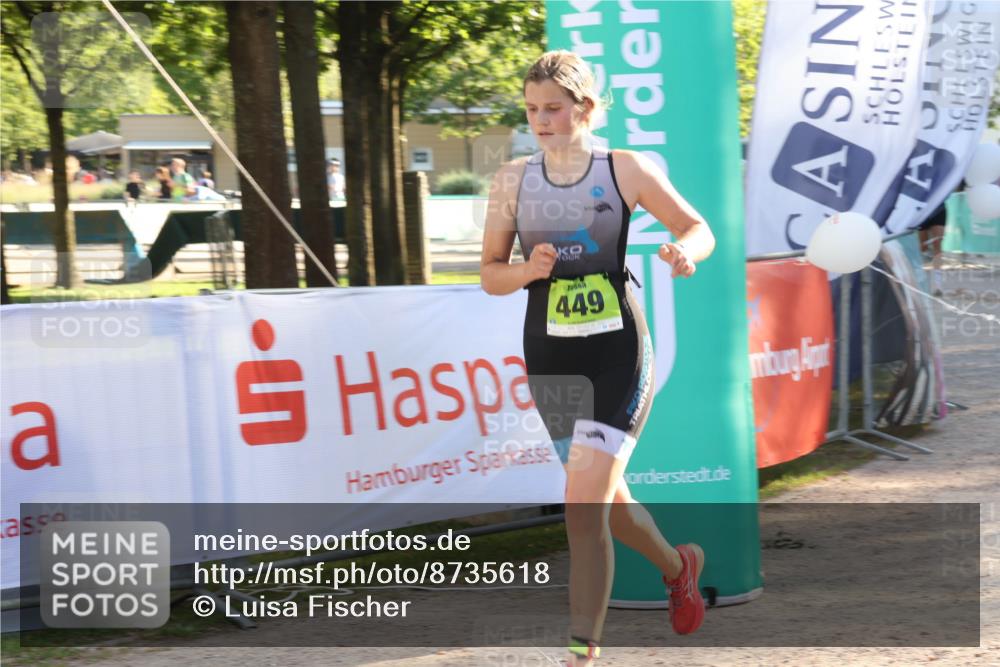 07.09.2025 - 19. Norderstedt Triathlon Luisa Fischer http://msf.ph/oto/8735618 07.09.2025 16:37:47 Ziel 449 meine-sportfotos.de