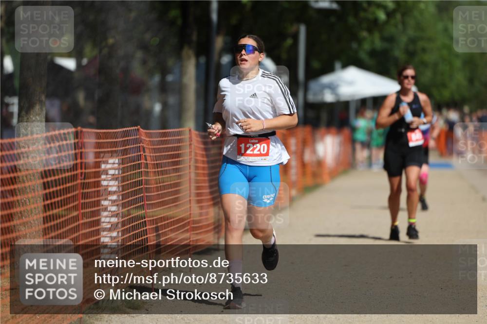 07.09.2025 - 19. Norderstedt Triathlon Michael Strokosch http://msf.ph/oto/8735633 07.09.2025 12:21:14 Laufen 168, 845, 1220 meine-sportfotos.de