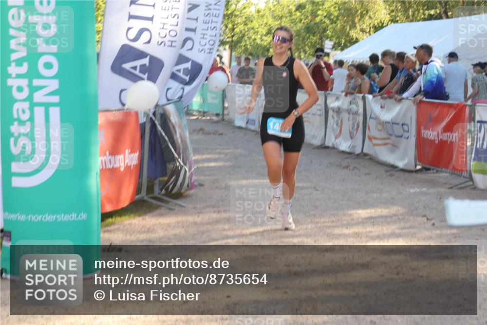 07.09.2025 - 19. Norderstedt Triathlon Luisa Fischer http://msf.ph/oto/8735654 07.09.2025 16:37:52 Ziel 449, 1453 meine-sportfotos.de