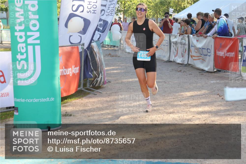 07.09.2025 - 19. Norderstedt Triathlon Luisa Fischer http://msf.ph/oto/8735657 07.09.2025 16:37:53 Ziel 449, 1453 meine-sportfotos.de