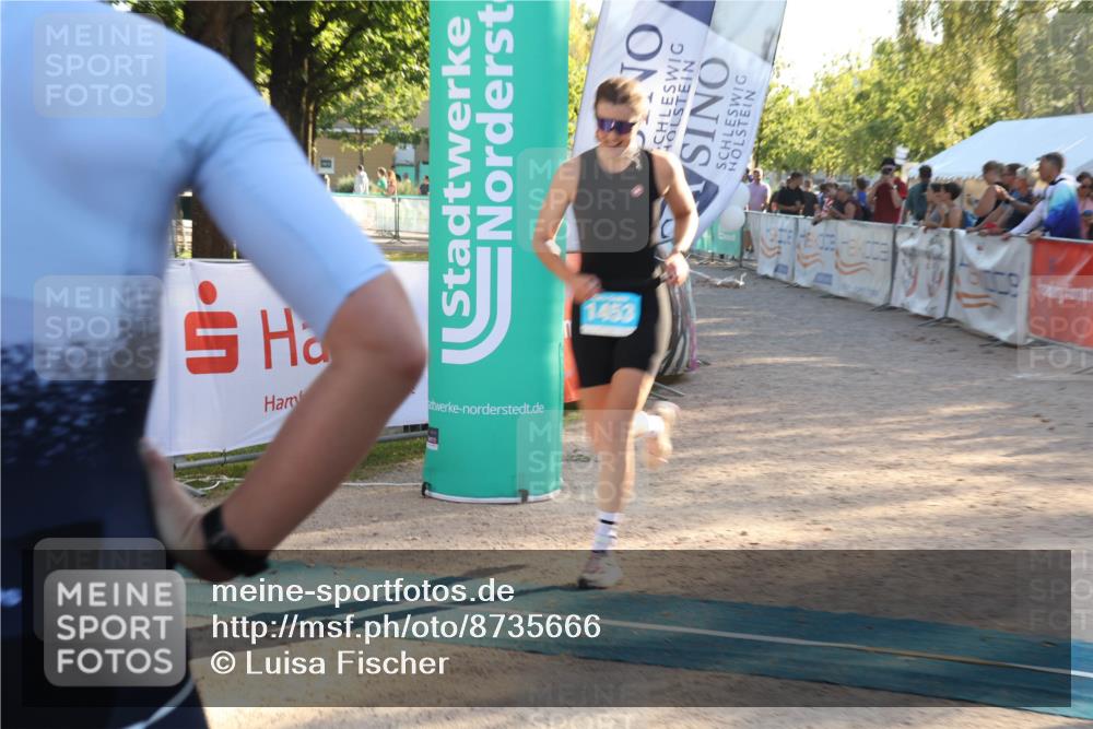 07.09.2025 - 19. Norderstedt Triathlon Luisa Fischer http://msf.ph/oto/8735666 07.09.2025 16:37:54 Ziel 449, 1453 meine-sportfotos.de