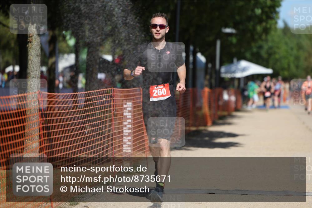 07.09.2025 - 19. Norderstedt Triathlon Michael Strokosch http://msf.ph/oto/8735671 07.09.2025 13:02:30 Laufen 260 meine-sportfotos.de